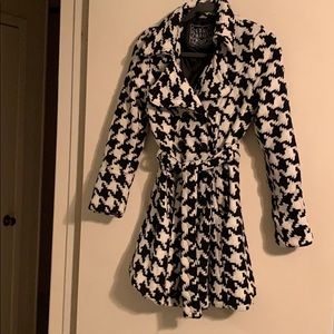 Last Kiss Houndstooth Double Breasted Coat